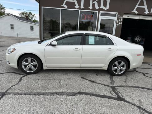 Used 2011 Chevrolet Malibu LT w/ White Diamond Premium Package FWD image 5