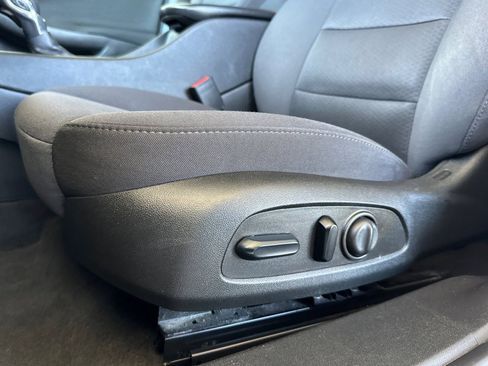 Used 2023 Chevrolet Malibu LT image 13