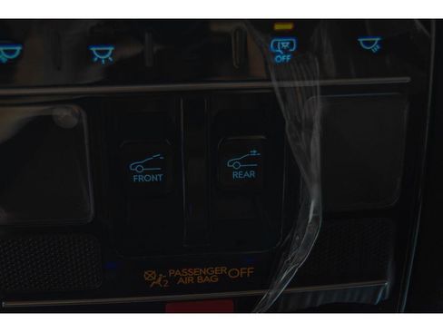 Certified 2025 Hyundai Santa Fe Limited image 77