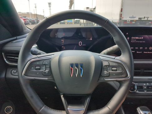 Used 2024 Buick Envista Preferred w/ Convenience I Package FWD image 16