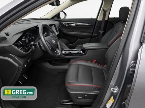 Used 2022 Buick Envision Essence w/ Technology Package I FWD image 10
