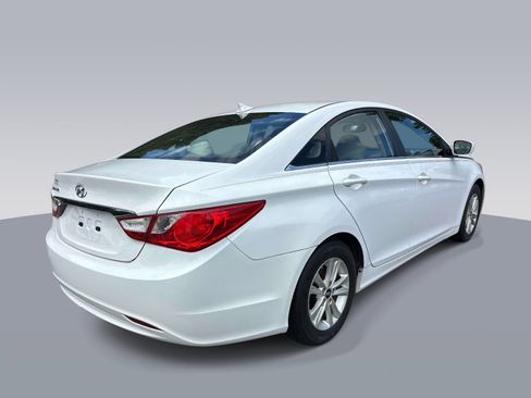 Used 2013 Hyundai Sonata GLS w/ Popular Equipment Pkg FWD image 3