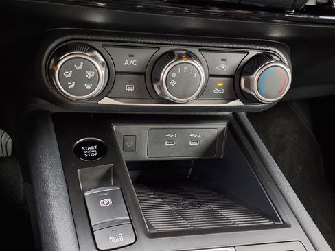 Certified 2025 Nissan Kicks SV image 20