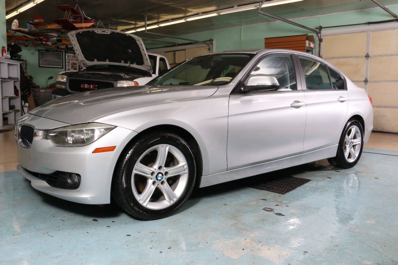 Used 2013 BMW 328i Sedan RWD image 11