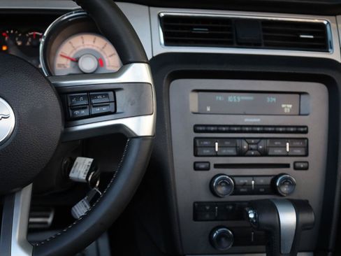 Used 2010 Ford Mustang Convertible RWD image 36