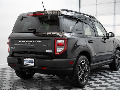 Certified 2022 Ford Bronco Sport Outer Banks w/ Tech Package AWD/4WD image 7