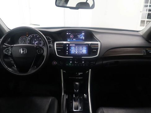 Used 2017 Honda Accord EX-L image 20