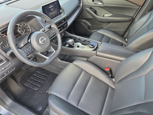 Used 2023 Nissan Rogue SV w/ SV Premium B Package AWD/4WD image 16