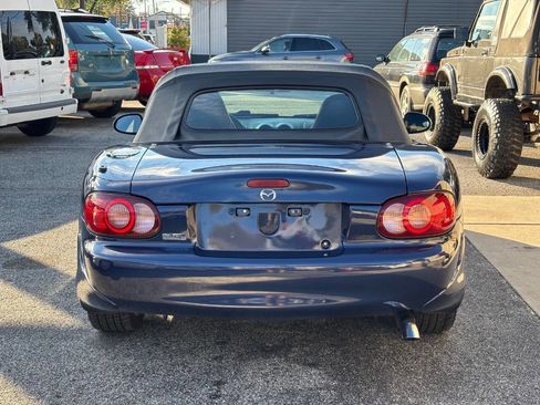 Used 2003 MAZDA MX-5 Miata LS image 6