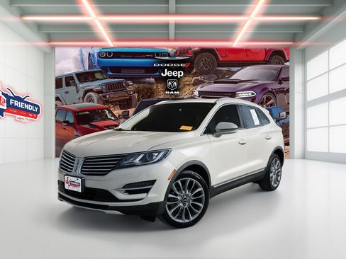 Used 2018 Lincoln MKC Reserve image 1