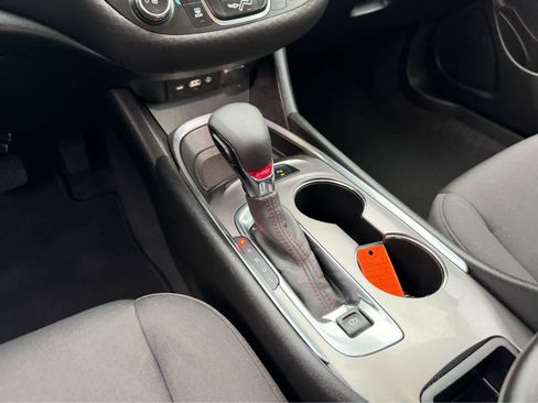 Used 2022 Chevrolet Malibu RS FWD image 18