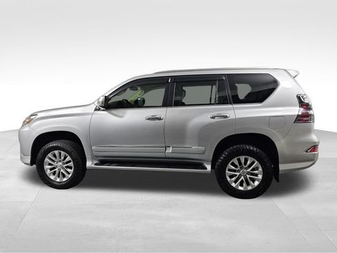 Used 2018 Lexus GX 460 Premium w/ Premium Package AWD/4WD image 4