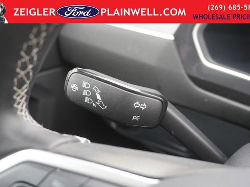 Used 2024 Volkswagen Tiguan SE image 24
