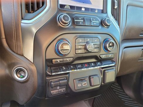 Used 2020 Chevrolet Silverado 1500 LTZ w/ Z71 Off-Road Package image 26