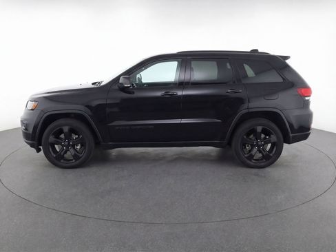 Used 2023 Jeep Grand Cherokee Altitude RWD image 5