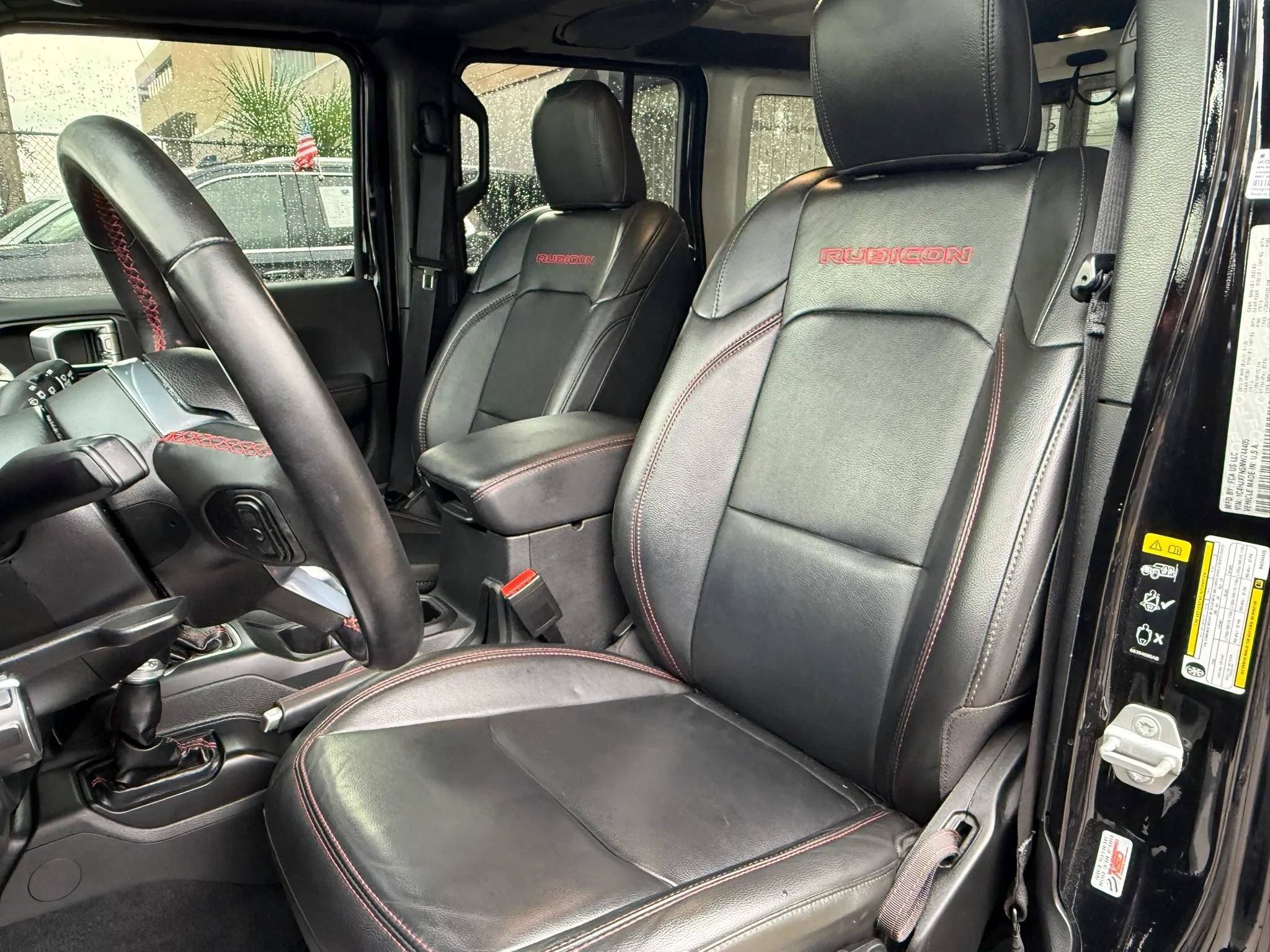 Used 2022 Jeep Wrangler Unlimited Rubicon w/ LED Lighting Group AWD/4WD image 12
