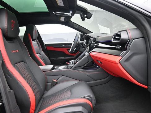 Used 2024 Lamborghini Urus S image 37