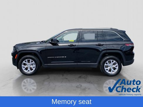 Certified 2022 Jeep Grand Cherokee Limited AWD/4WD image 3