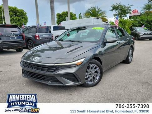 Certified 2024 Hyundai Elantra Blue FWD image 1