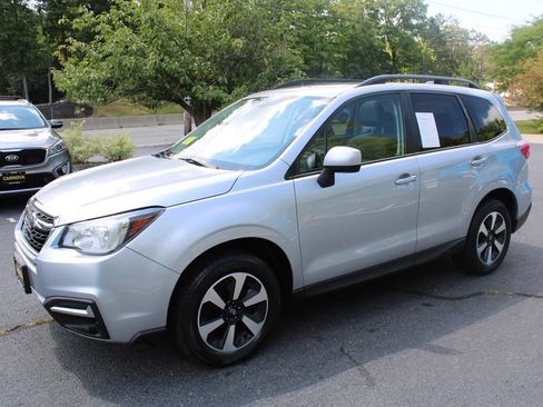 Used 2018 Subaru Forester 2.5i Premium AWD/4WD image 4