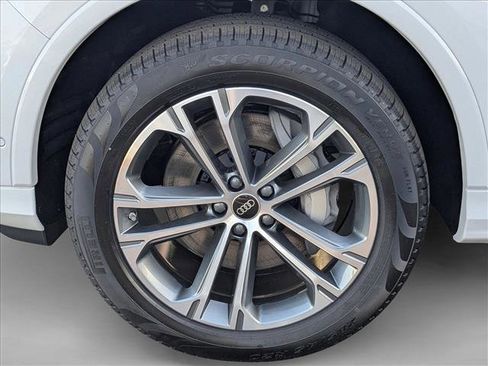 New 2026 Audi Q7 2.0T Premium image 9