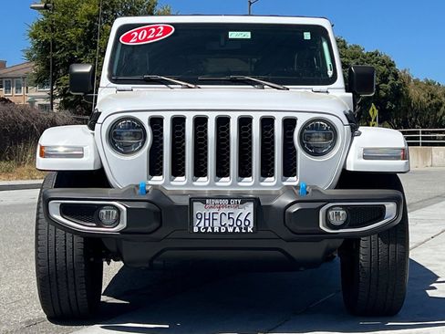 Used 2022 Jeep Wrangler Unlimited Sahara image 9