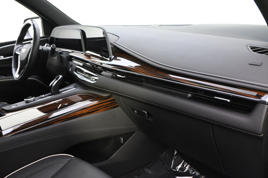 Used 2023 Cadillac Escalade Premium Luxury AWD/4WD image 15