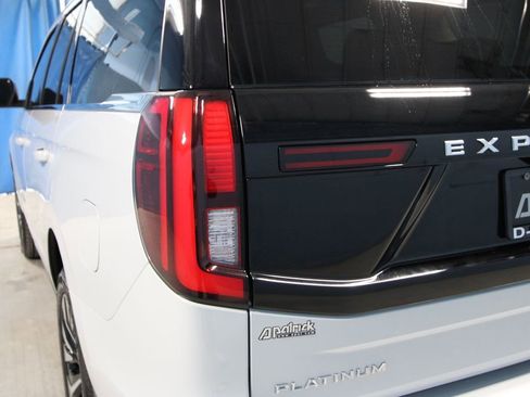 Used 2025 Ford Expedition Platinum w/ Platinum Ultimate Package image 44