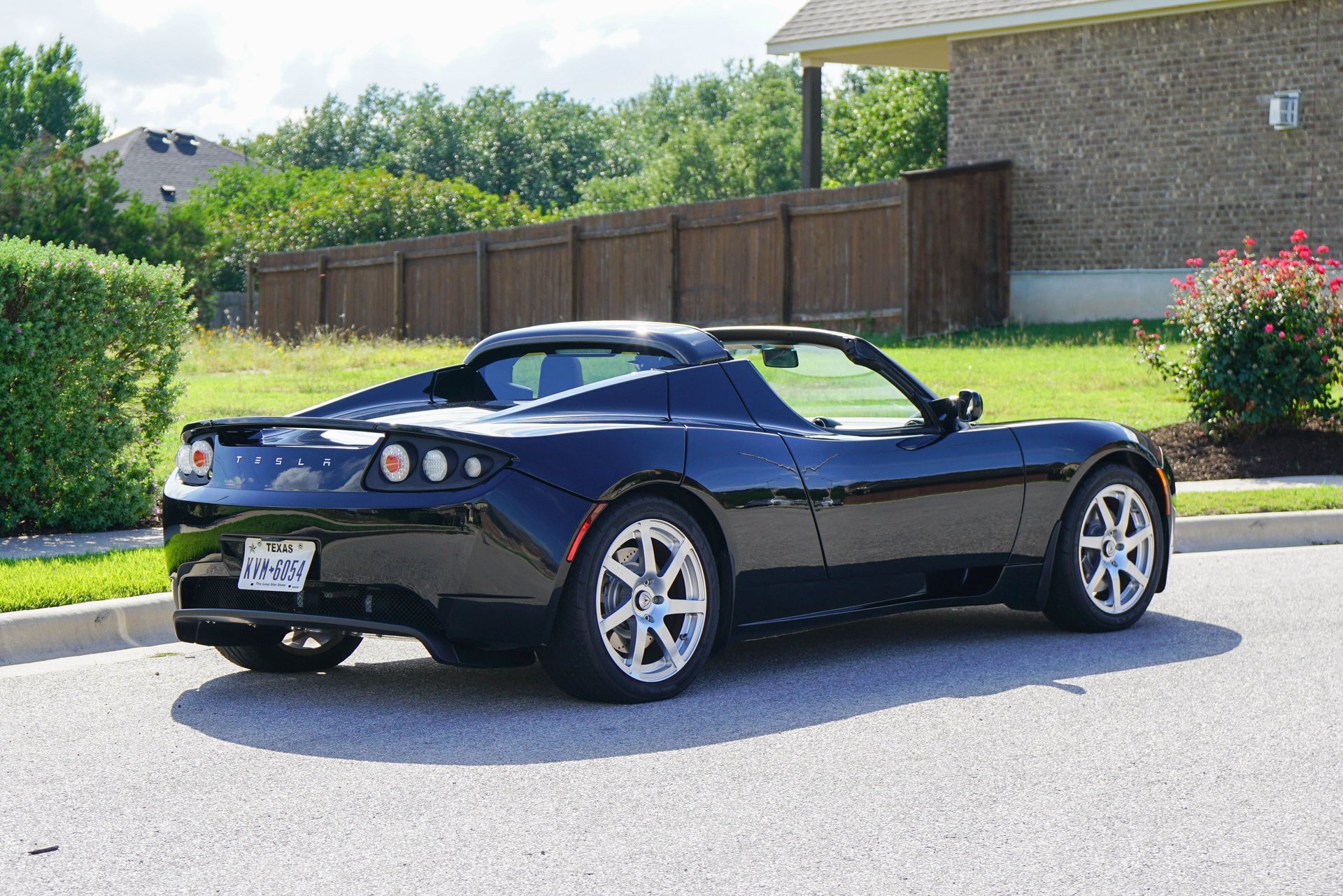 Used 2010 Tesla Roadster RWD image 6