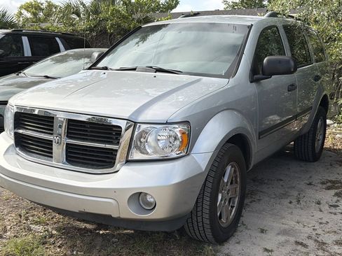 Used 2008 Dodge Durango SLT RWD image 3