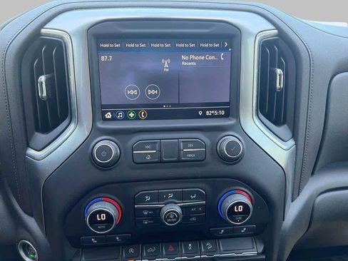 Used 2022 Chevrolet Silverado 1500 RST w/ Z71 Off-Road Package AWD/4WD image 19
