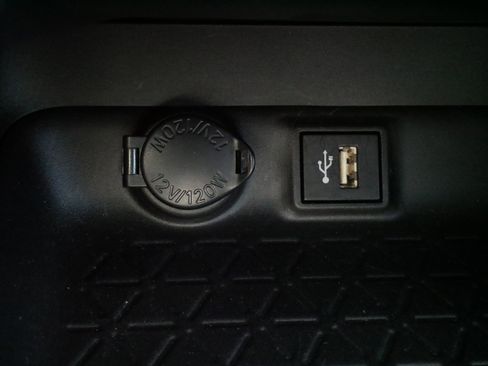 Certified 2023 Toyota RAV4 LE image 30