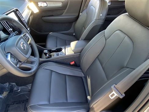 New 2026 Volvo XC40 B5 Core image 20