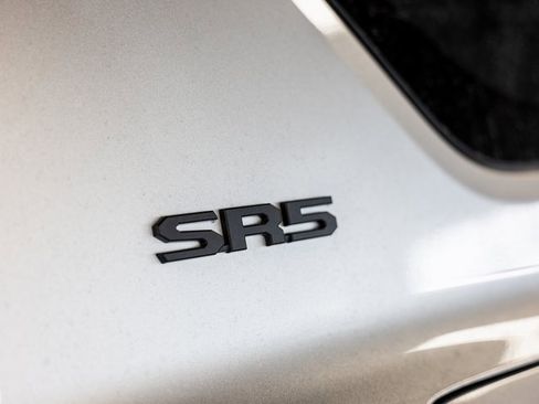 Used 2025 Toyota 4Runner SR5 image 6