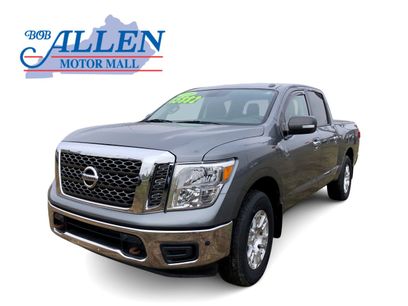 Used 2018 Nissan Titan SV w/ SV Convenience Package