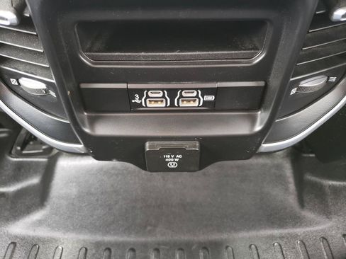 Used 2020 RAM 1500 Big Horn AWD/4WD image 16