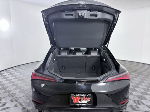 Used 2025 Acura Integra A-Spec image 8