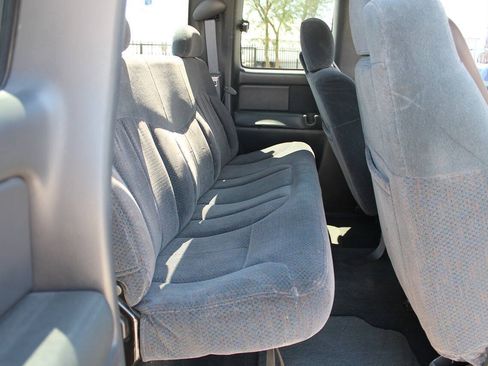 Used 1999 Chevrolet Silverado 2500 LS w/ Snow Plow Prep Pkg AWD/4WD image 28