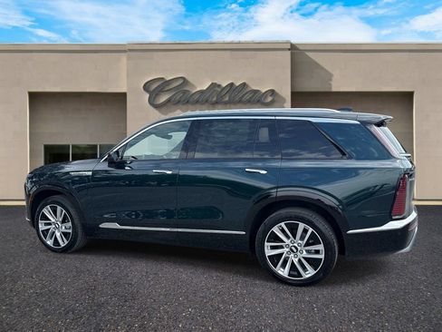 New 2027 Cadillac Vistiq Luxury w/ LPO, Floor Liner Package AWD/4WD image 10