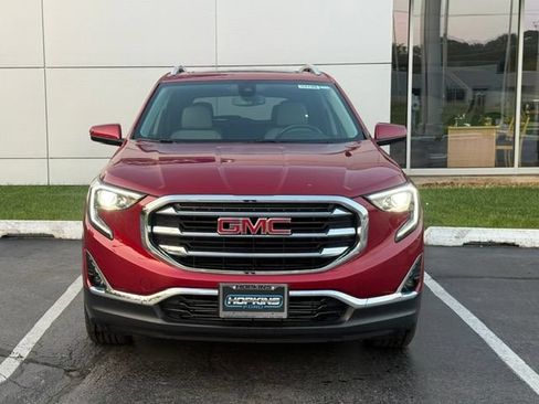 Used 2020 GMC Terrain SLT w/ Preferred Package AWD/4WD image 3