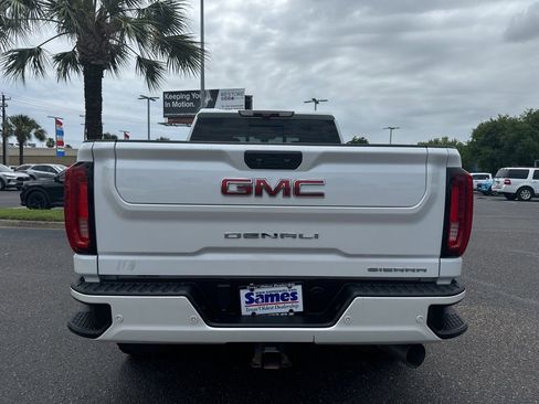 Used 2022 GMC Sierra 2500 Denali w/ Technology Package AWD/4WD image 4
