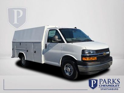 New 2025 Chevrolet Express 3500 w/ Power Convenience Package