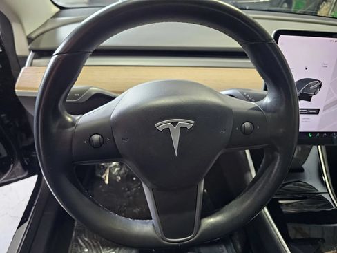 Used 2018 Tesla Model 3 AWD/4WD image 15