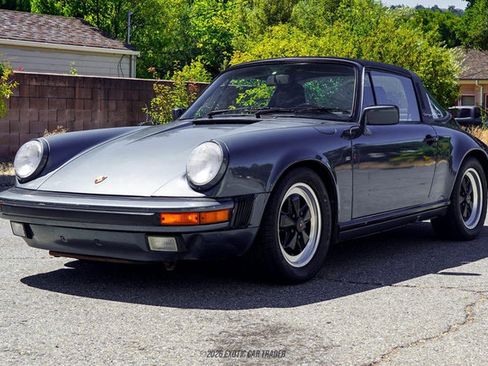 Used 1987 Porsche 911 Carrera RWD image 17