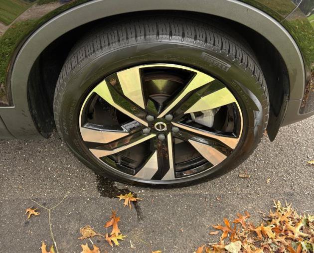 Used 2023 Volvo XC40 B5 Plus w/ Protection Package Premier AWD/4WD image 13