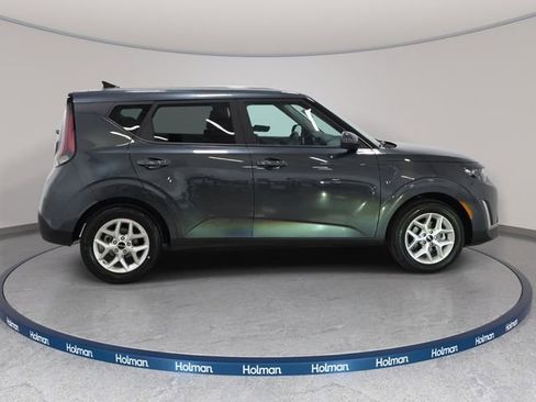 Used 2025 Kia Soul LX w/ LX Technology Package image 5