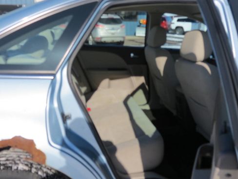 Used 2009 Ford Taurus SEL image 11