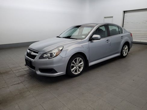 Used 2014 Subaru Legacy 2.5i Premium AWD/4WD image 2