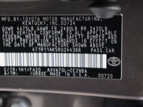 Certified 2024 Toyota Camry LE w/ Convenience Package FWD image 17