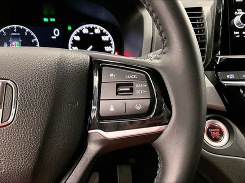 Used 2025 Honda Odyssey EX-L image 27
